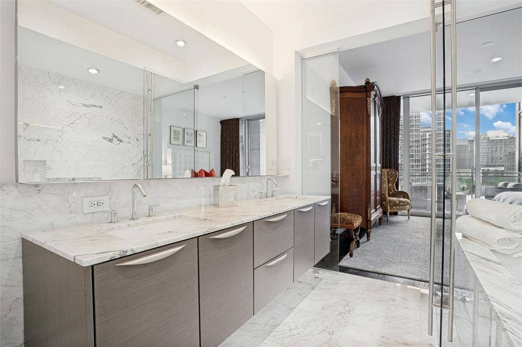 2900 Mckinnon Street, #601, Dallas, TX 75201 2900 Mckinnon Street, #601, Dallas, TX 75201