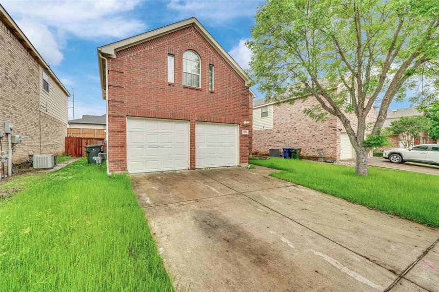 Property photo for 1970 Garrison Way, Garland, TX