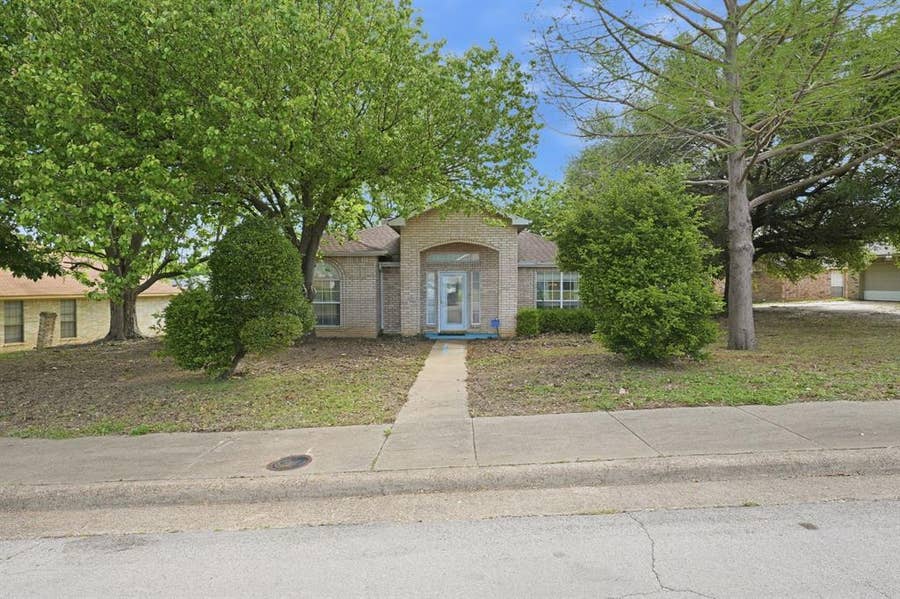 Property photo for 7144 Woodland Terrace Drive, Dallas, TX