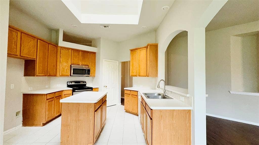 536 Pinnacle Drive, Cedar Hill, TX 75104