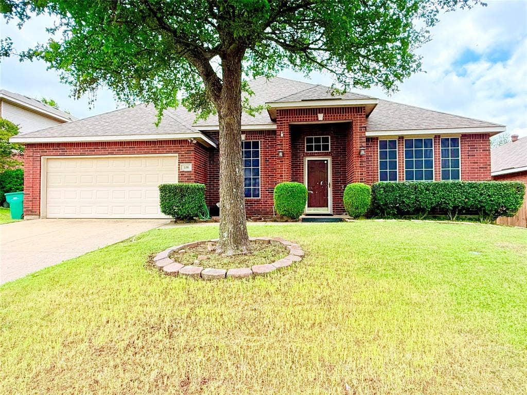 536 Pinnacle Drive, Cedar Hill, TX 75104