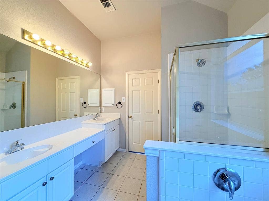 536 Pinnacle Drive, Cedar Hill, TX 75104