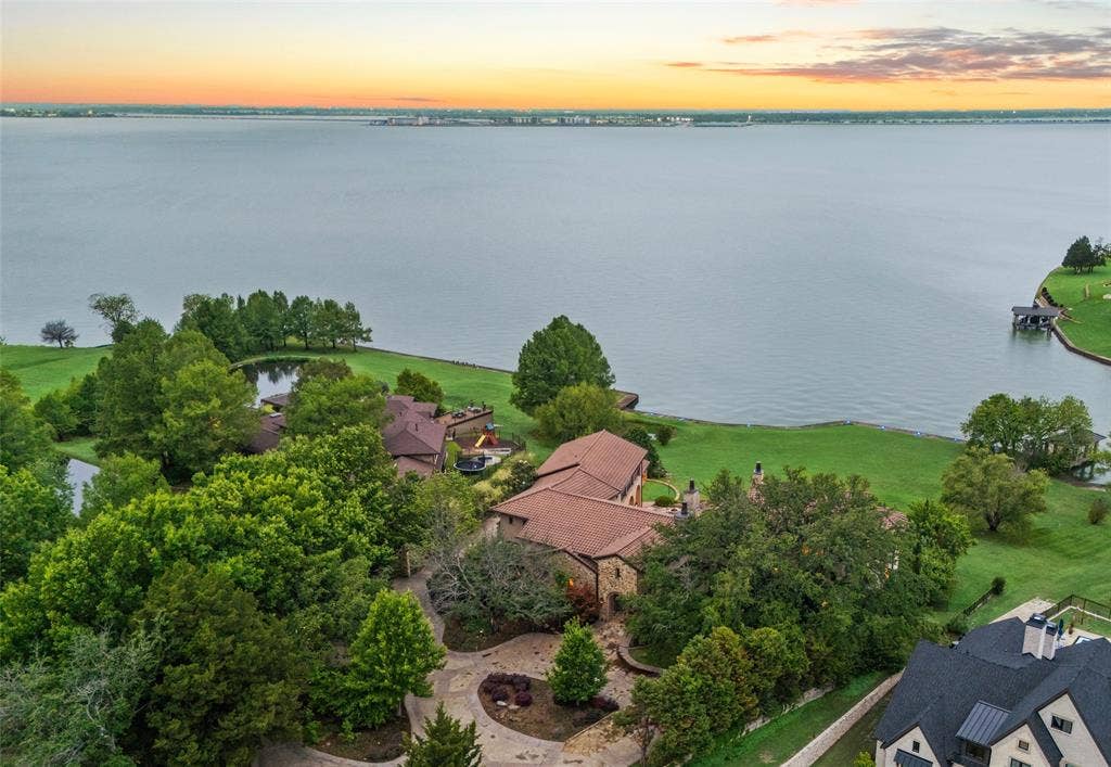 8 Meadowlake Drive, Heath, TX 75032 View of Lake Ray Hubbard