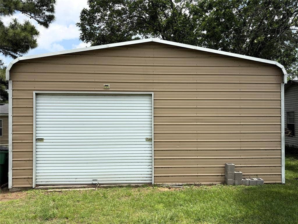 204 Causeway Cove, Seven Points, TX 75143 204 Causeway Cove, Seven Points, TX 75143
