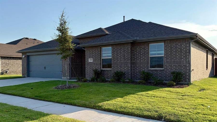 Property photo for 2005 Reveille Way, Terrell, TX