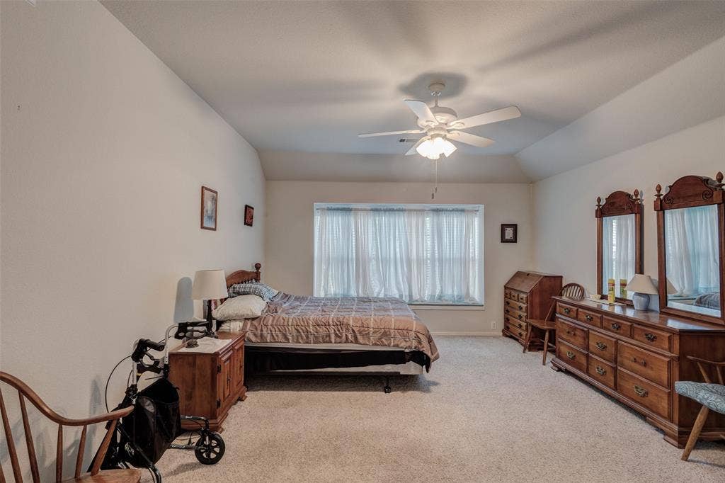 502 Reindeer Drive, Midlothian, TX 76065