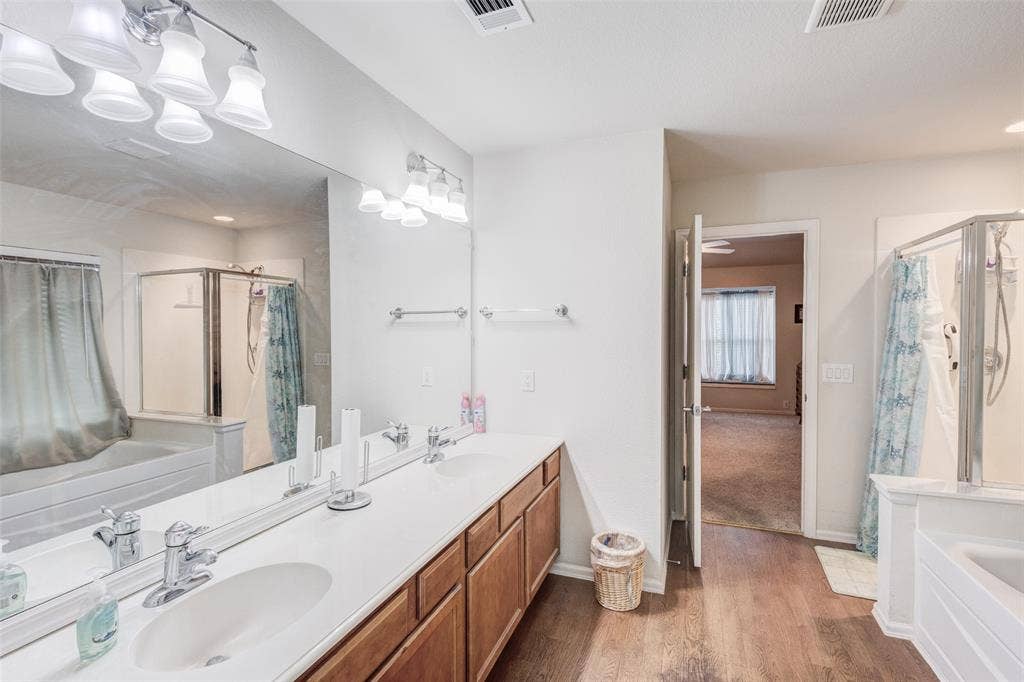 502 Reindeer Drive, Midlothian, TX 76065