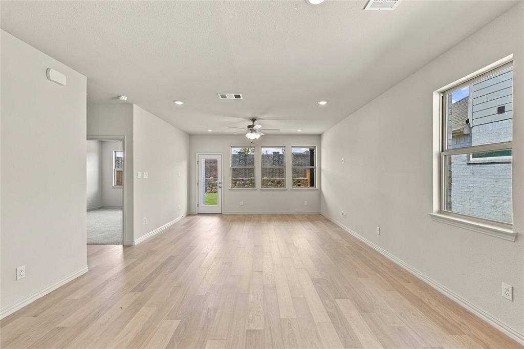 5212 Noland Drive, Princeton, TX 75071 5212 Noland Drive, Princeton, TX 75071