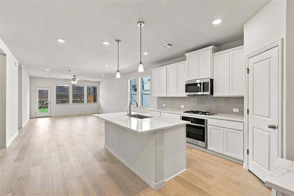 5212 Noland Drive, Princeton, TX 75071 5212 Noland Drive, Princeton, TX 75071