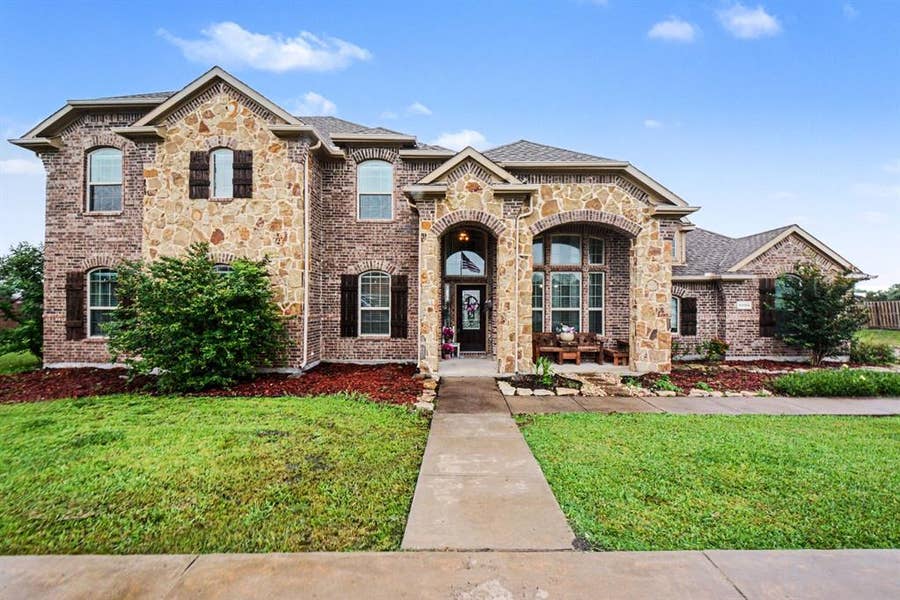 Property photo for 13154 Franklin Lane, Talty, TX