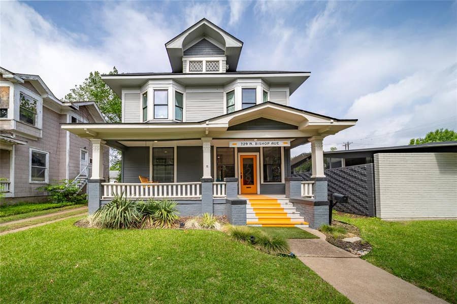 Property photo for 729 N Bishop Avenue, Dallas, TX