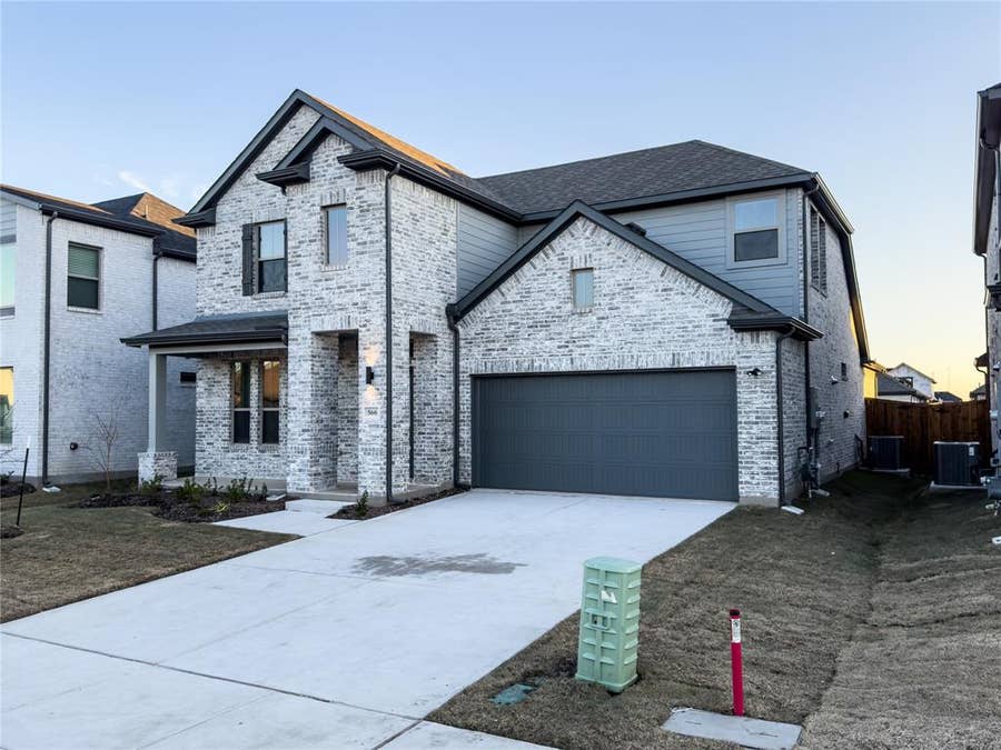 Property photo for 566 Silver Springs Lane, Lavon, TX