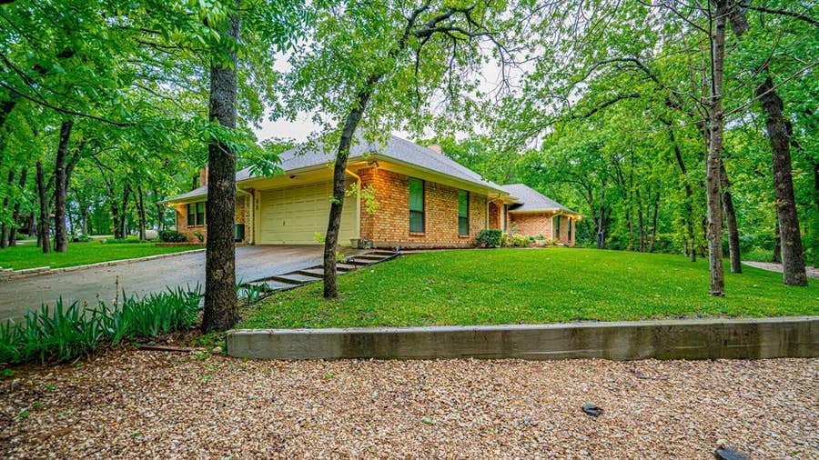 Property photo for 6520 Fall Creek Highway, Granbury, TX