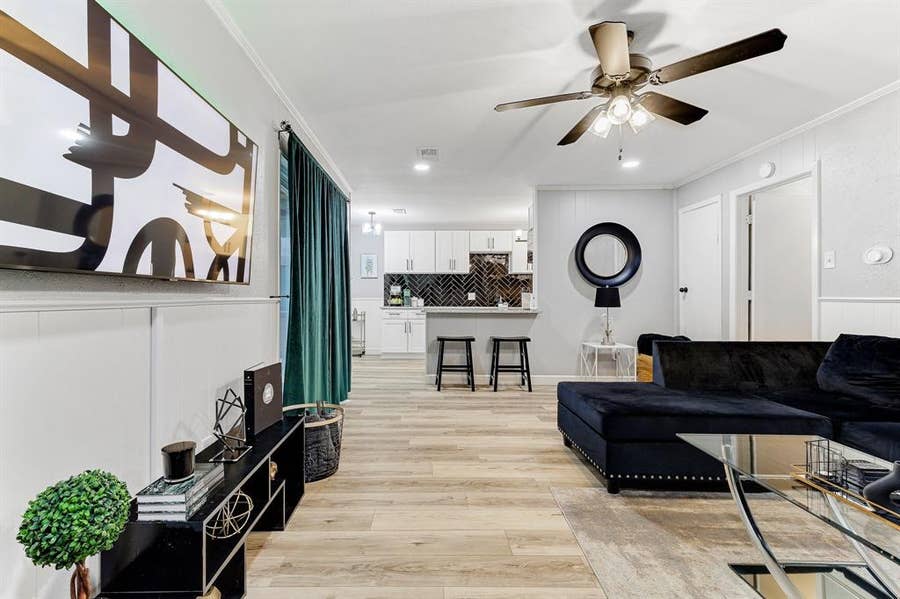Property photo for 12814 Pandora Drive, Dallas, TX