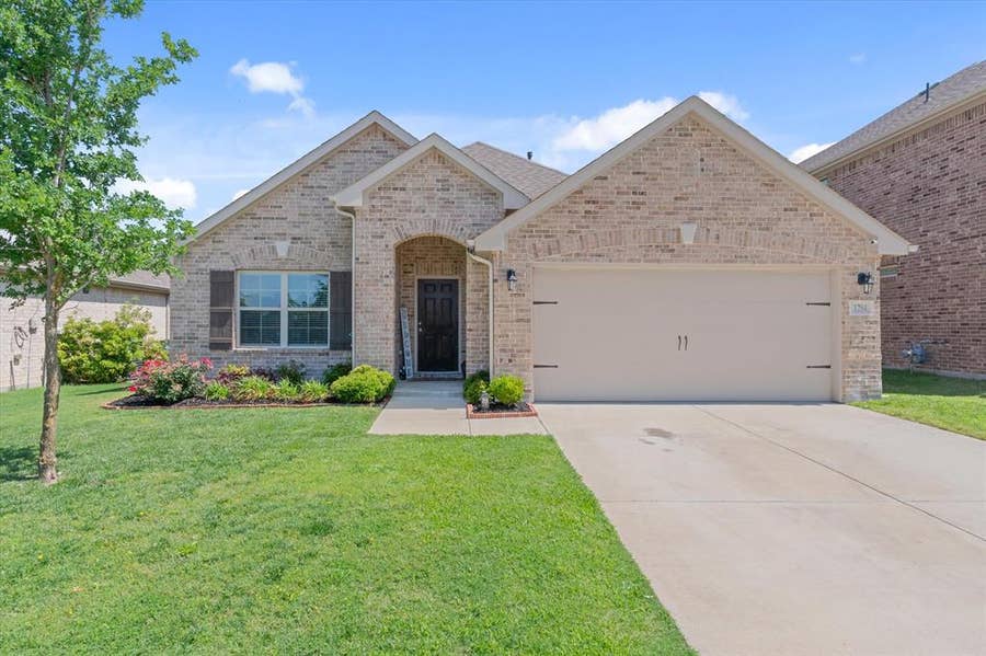 Property photo for 1284 Binfield Drive, Forney, TX