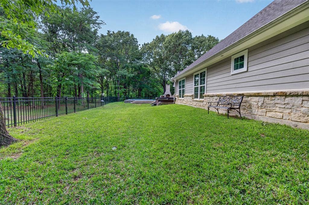 4747 Stonebridge Lane, Athens, TX 75751 4747 Stonebridge Lane, Athens, TX 75751