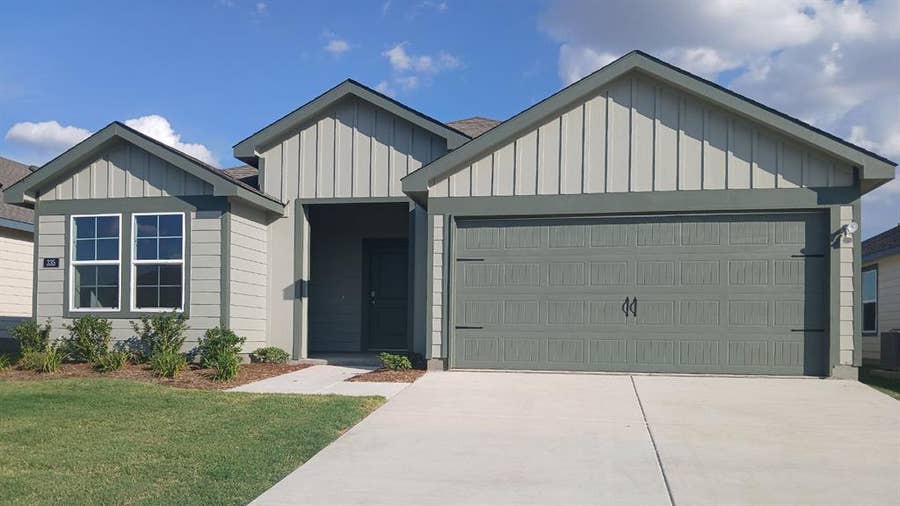 Property photo for 335 Whispering Pine Drive, Royse City, TX