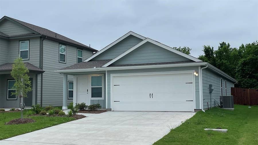Property photo for 555 Bluejack Drive, Royse City, TX