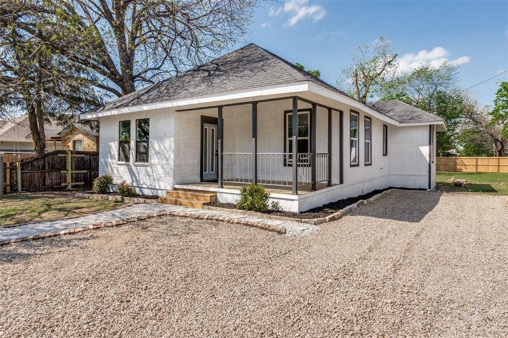 1247 Georgia Avenue, Dallas, TX 75216 1247 Georgia Avenue, Dallas, TX 75216