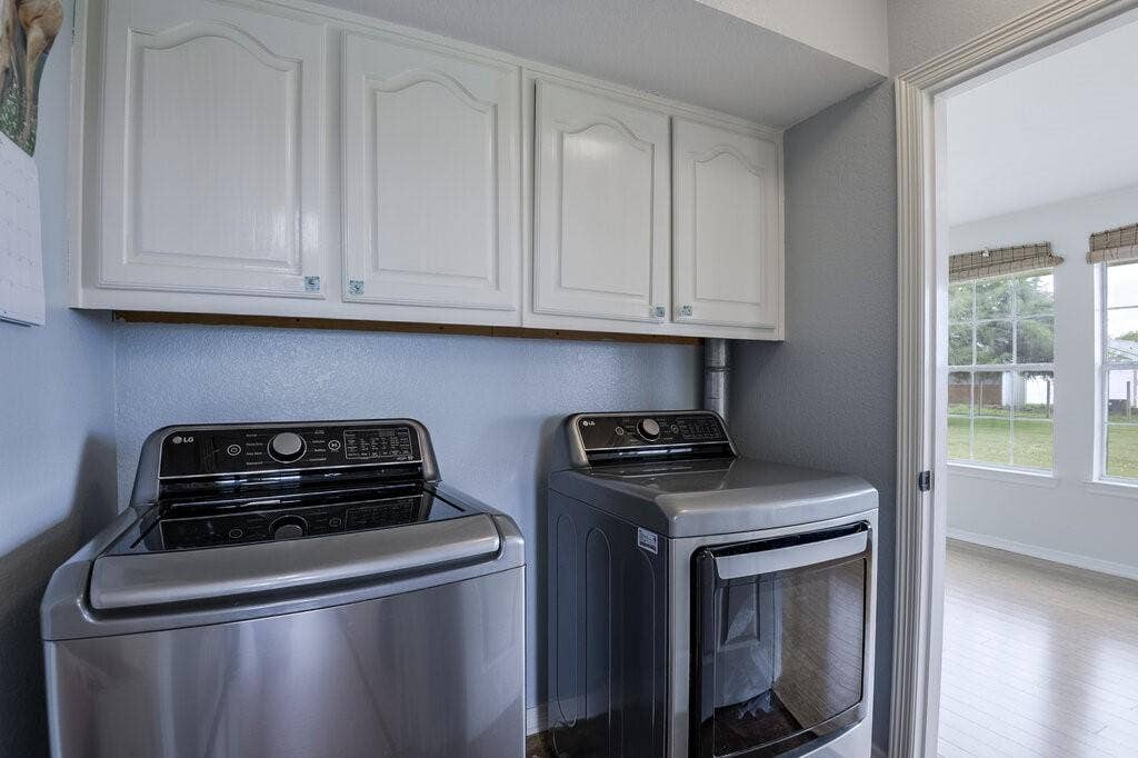 339 Meadow Lane, Red Oak, TX 75154 339 Meadow Lane, Red Oak, TX 75154