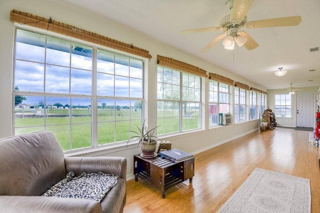 339 Meadow Lane, Red Oak, TX 75154 339 Meadow Lane, Red Oak, TX 75154