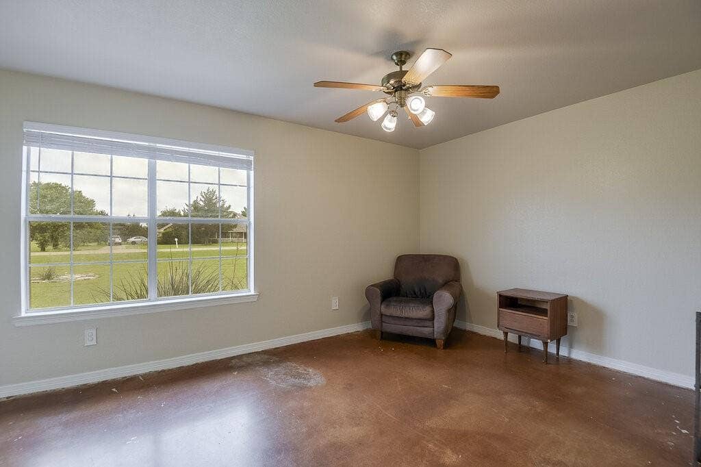 339 Meadow Lane, Red Oak, TX 75154 339 Meadow Lane, Red Oak, TX 75154