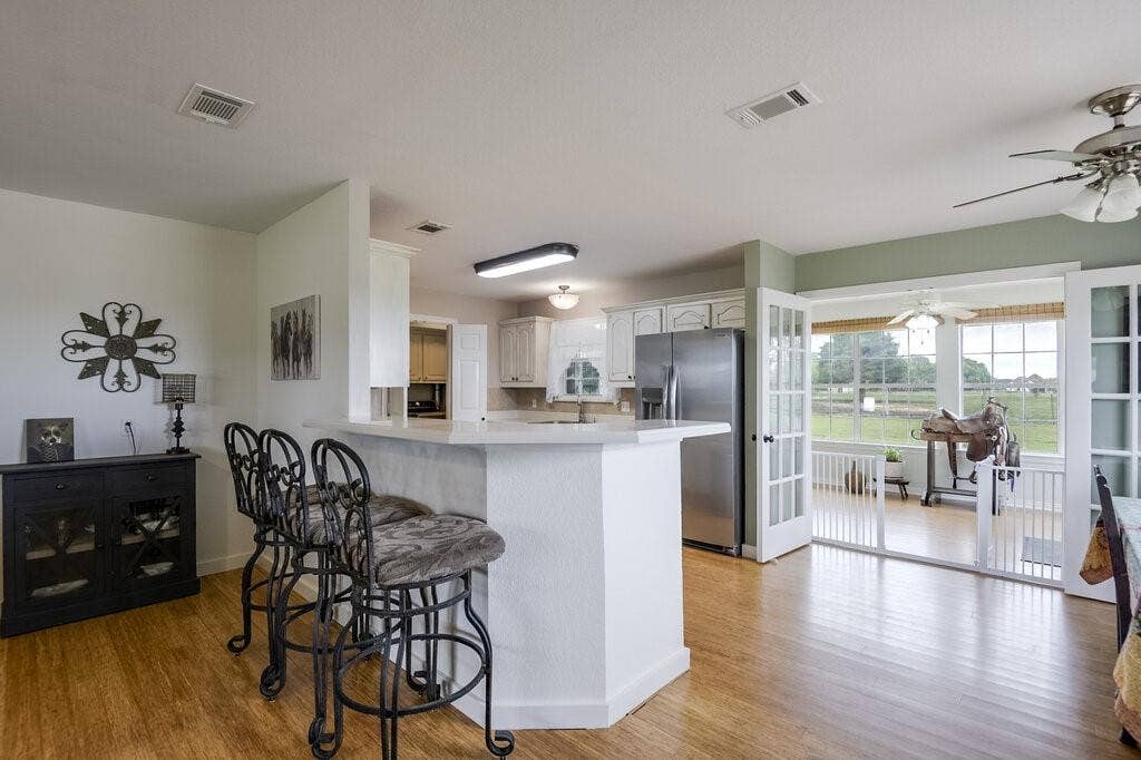 339 Meadow Lane, Red Oak, TX 75154 339 Meadow Lane, Red Oak, TX 75154