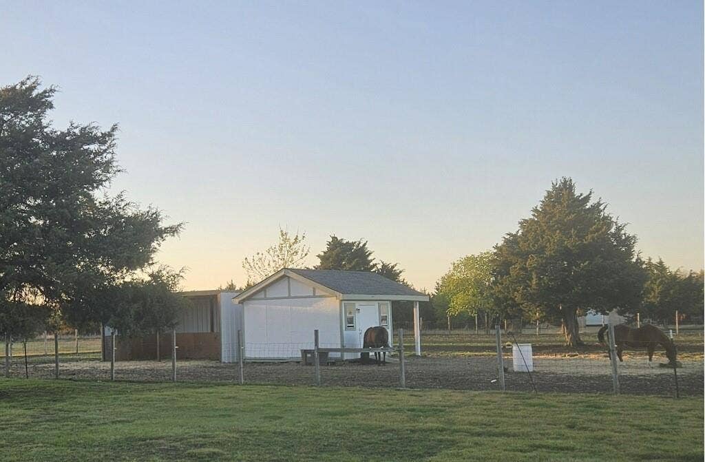 339 Meadow Lane, Red Oak, TX 75154 339 Meadow Lane, Red Oak, TX 75154