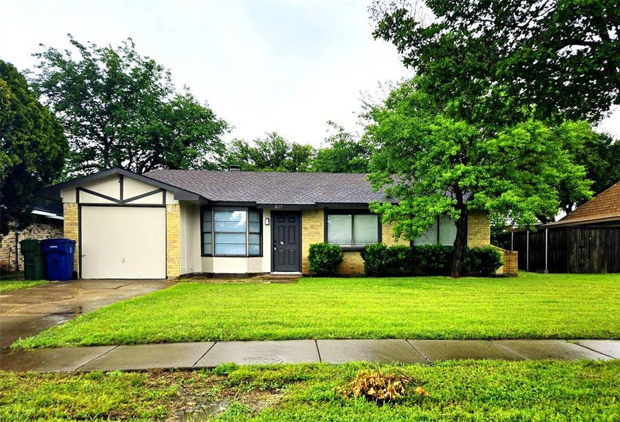 Property photo for 1617 Meridian Way, Garland, TX