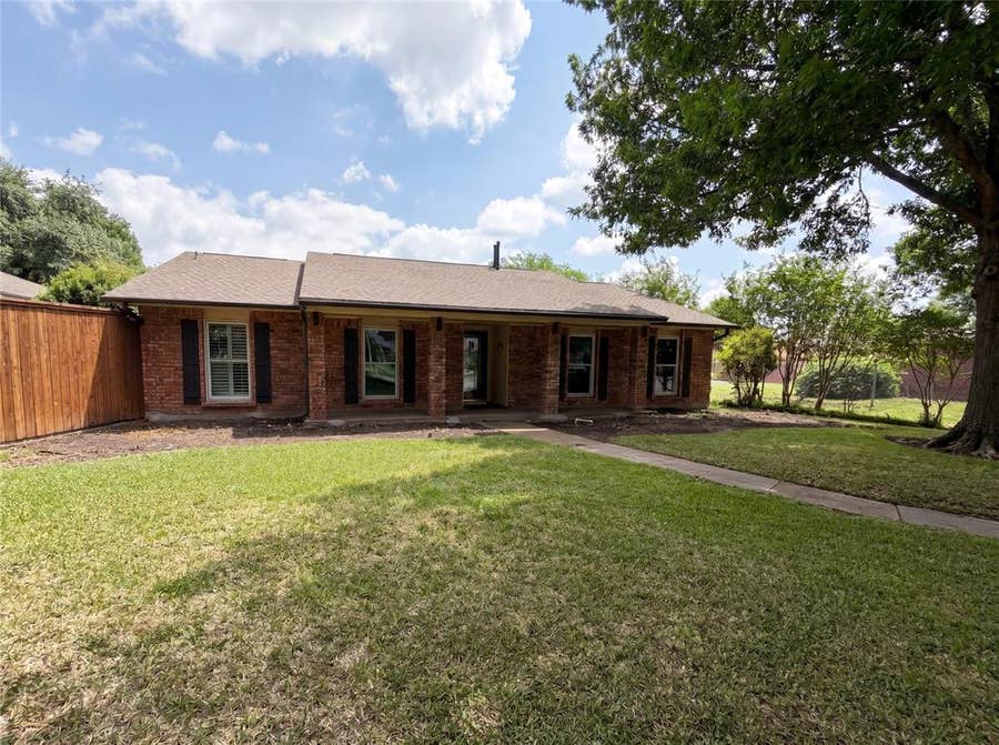 Property photo for 6302 Zanes Court, Plano, TX