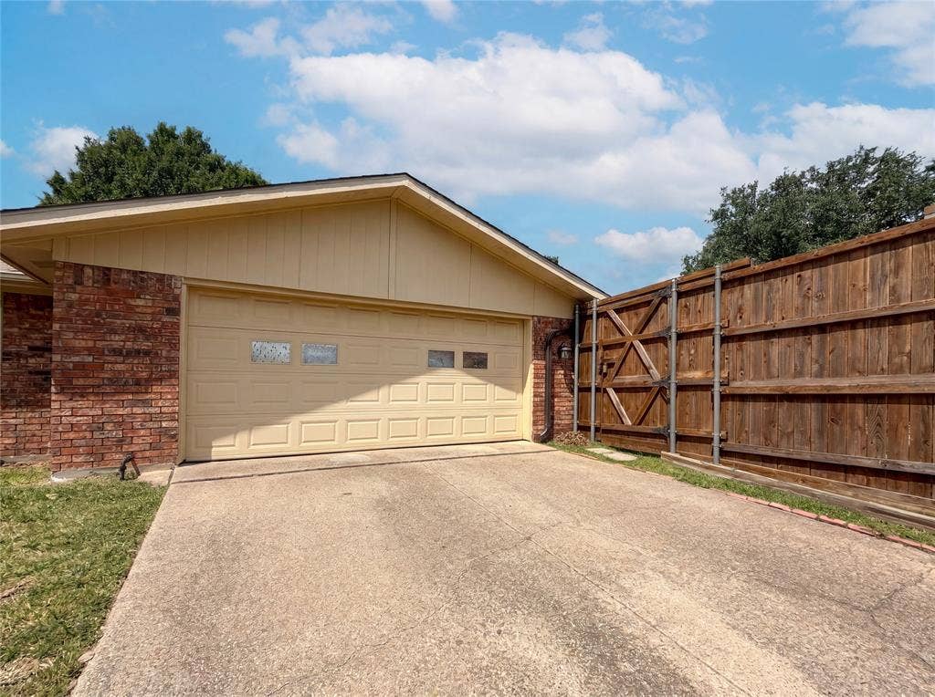 6302 Zanes Court, Plano, TX 75023 6302 Zanes Court, Plano, TX 75023