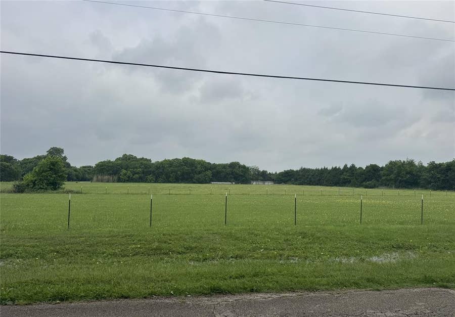 Property photo for 2509 Grace Lane, Lancaster, TX