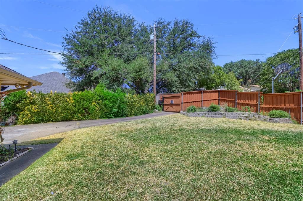 1931 Silver Creek Place, Duncanville, TX 75137 1931 Silver Creek Place, Duncanville, TX 75137