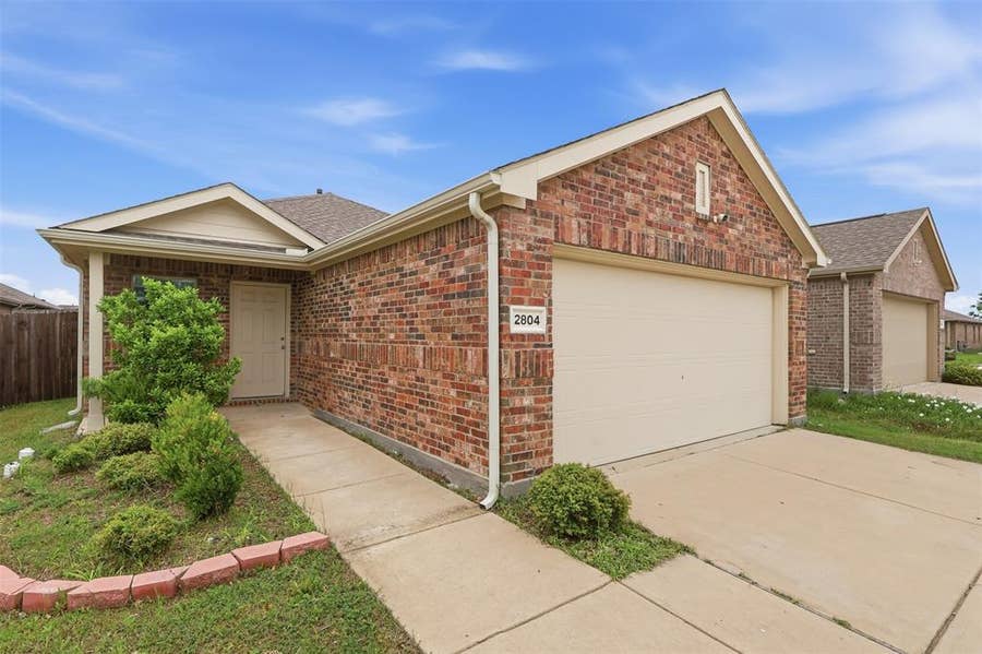 Property photo for 2804 Highgarden Trail, Crandall, TX
