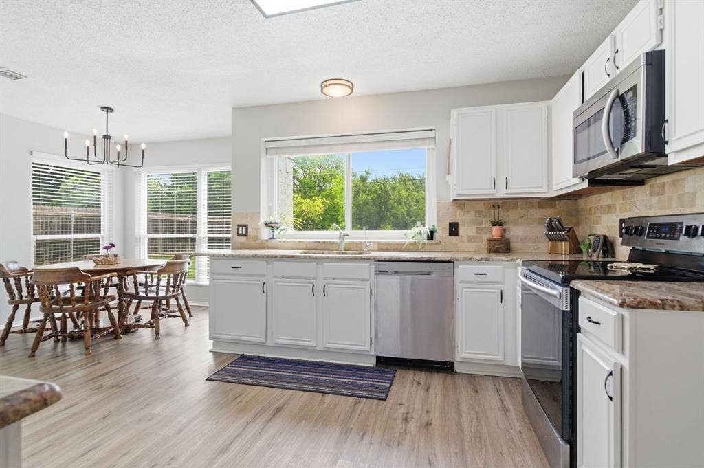 6908 Quail Meadow Drive, Watauga, TX 76148 6908 Quail Meadow Drive, Watauga, TX 76148