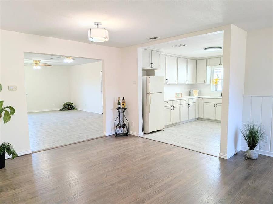 Property photo for 3051 UTAH Avenue, Dallas, TX