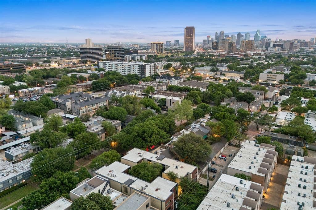 4321 Travis Street, Dallas, TX 75205 4321 Travis Street, Dallas, TX 75205