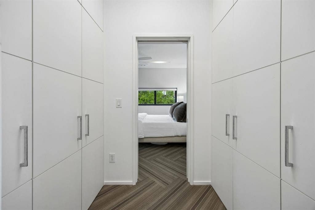 4321 Travis Street, Dallas, TX 75205 4321 Travis Street, Dallas, TX 75205