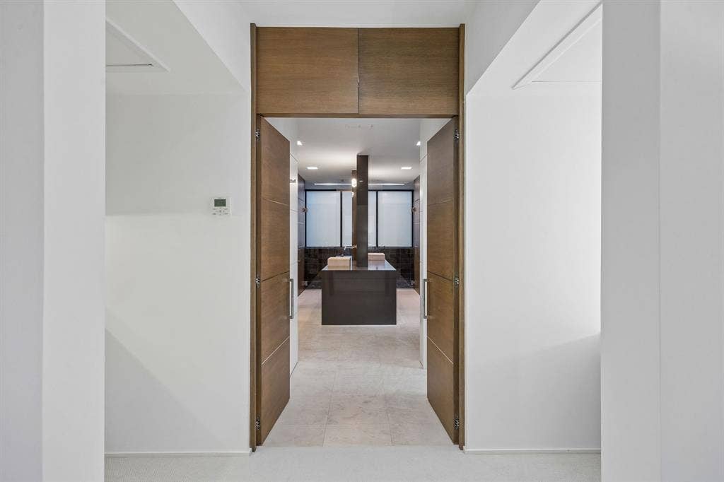 4321 Travis Street, Dallas, TX 75205 4321 Travis Street, Dallas, TX 75205