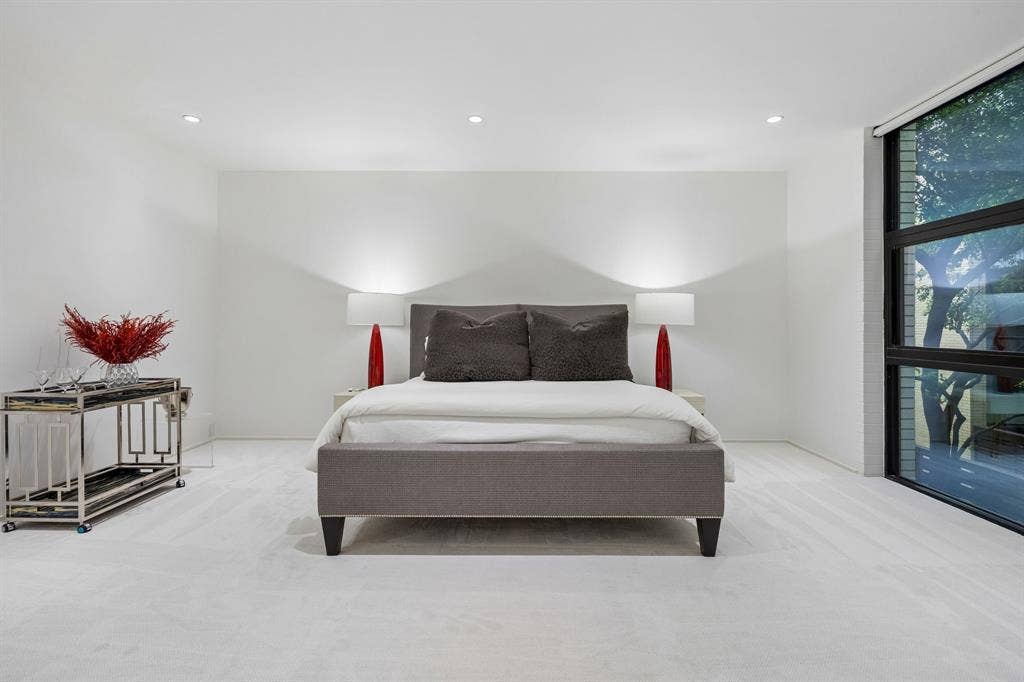 4321 Travis Street, Dallas, TX 75205 4321 Travis Street, Dallas, TX 75205