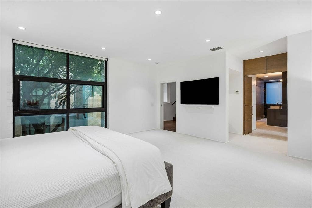 4321 Travis Street, Dallas, TX 75205 4321 Travis Street, Dallas, TX 75205
