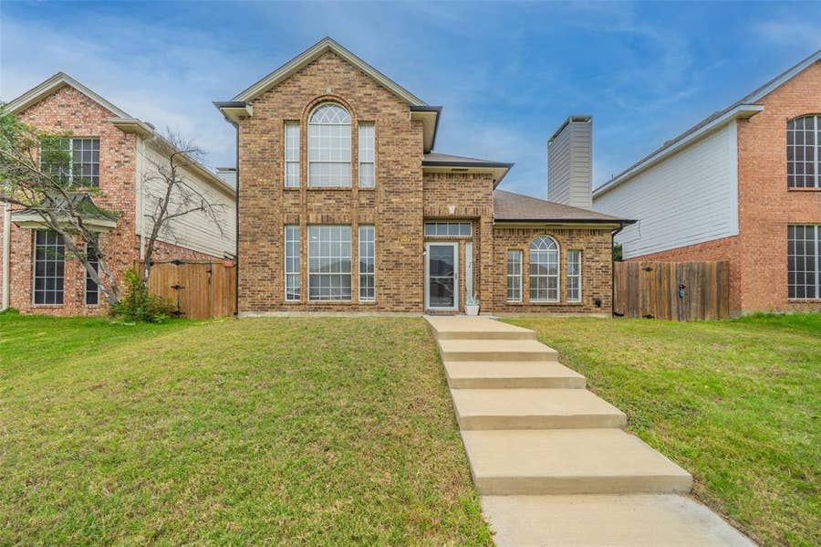 Property photo for 2525 Brooke Trail, Carrollton, TX