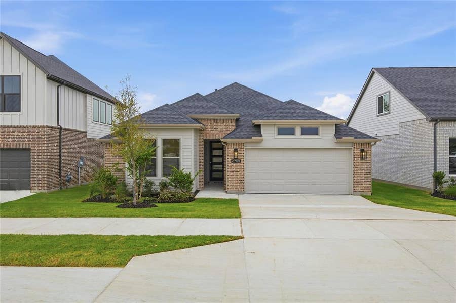 Property photo for 6709 Serenity Drive, Fort Worth, TX