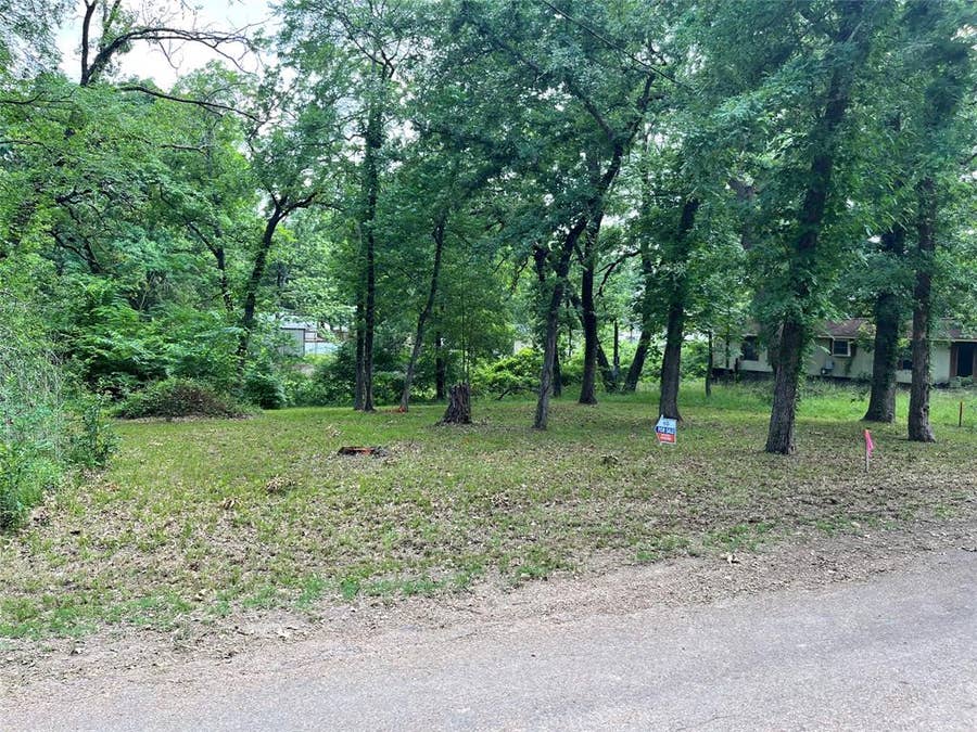Property photo for 185 Natchez Trail, Mabank, TX