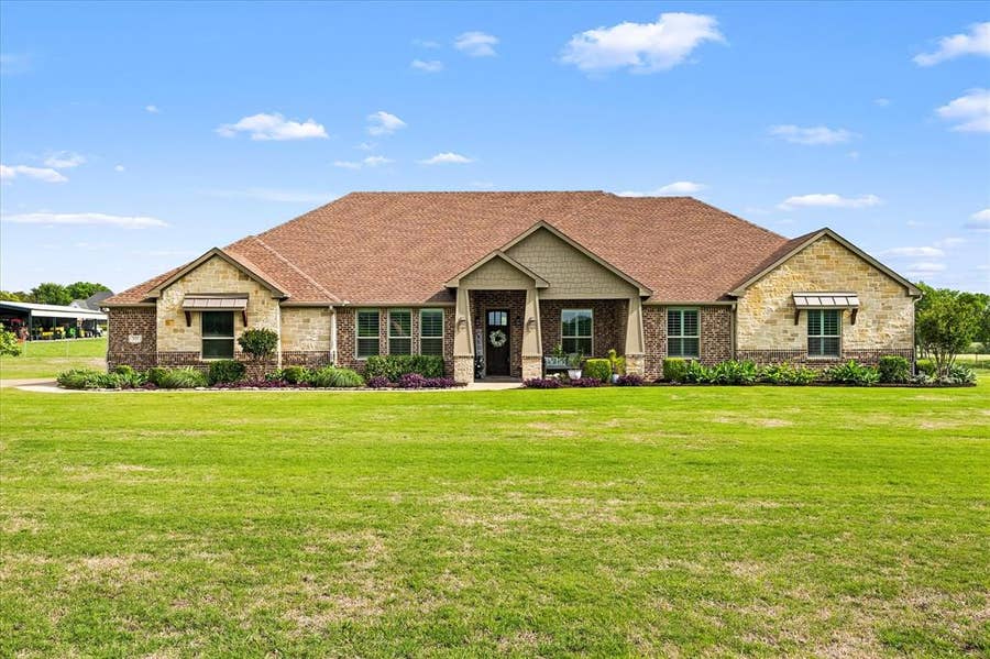 Property photo for 331 Mcclendon Road, Lavon, TX