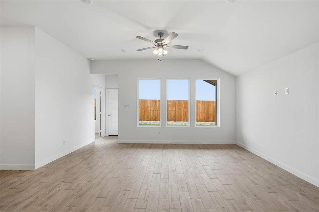 4624 Commack Drive, Fort Worth, TX 76135 4624 Commack Drive, Fort Worth, TX 76135