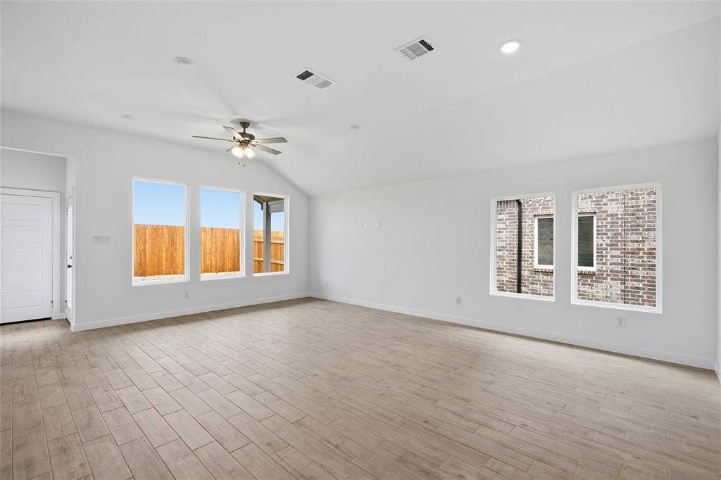 4624 Commack Drive, Fort Worth, TX 76135 4624 Commack Drive, Fort Worth, TX 76135