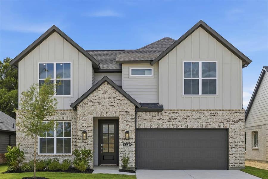 Property photo for 4649 Commack Drive, Fort Worth, TX