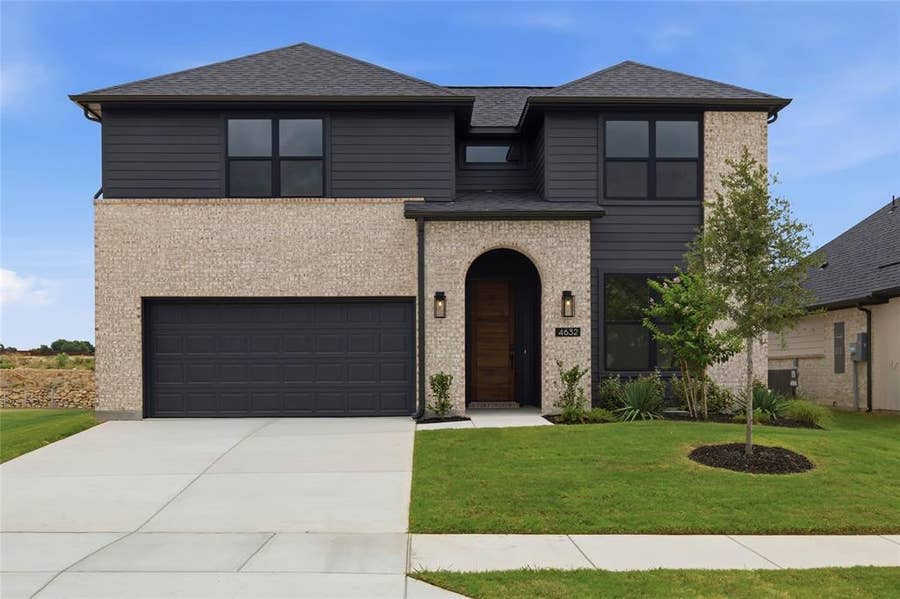Property photo for 4632 Commack Drive, Fort Worth, TX