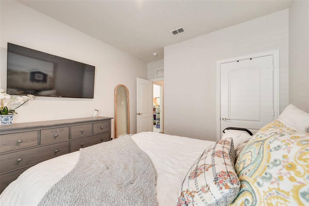 1432 Westview Lane, Northlake, TX 76226 Separate 3rd bedroom at 1432 Westview Ln in the Canyon Falls community in Northlake, TX